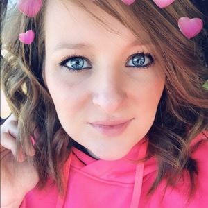 Meet your Posher, Cassie